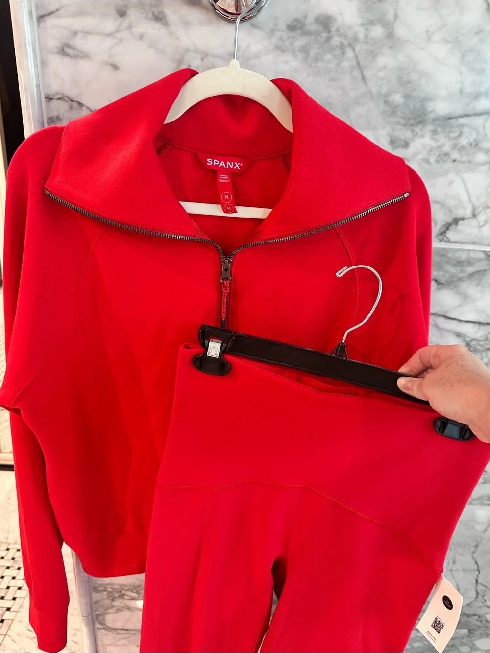 ❤️ Spanx red set! High rise 7/8 leggings and half zip sweatshirt set medium